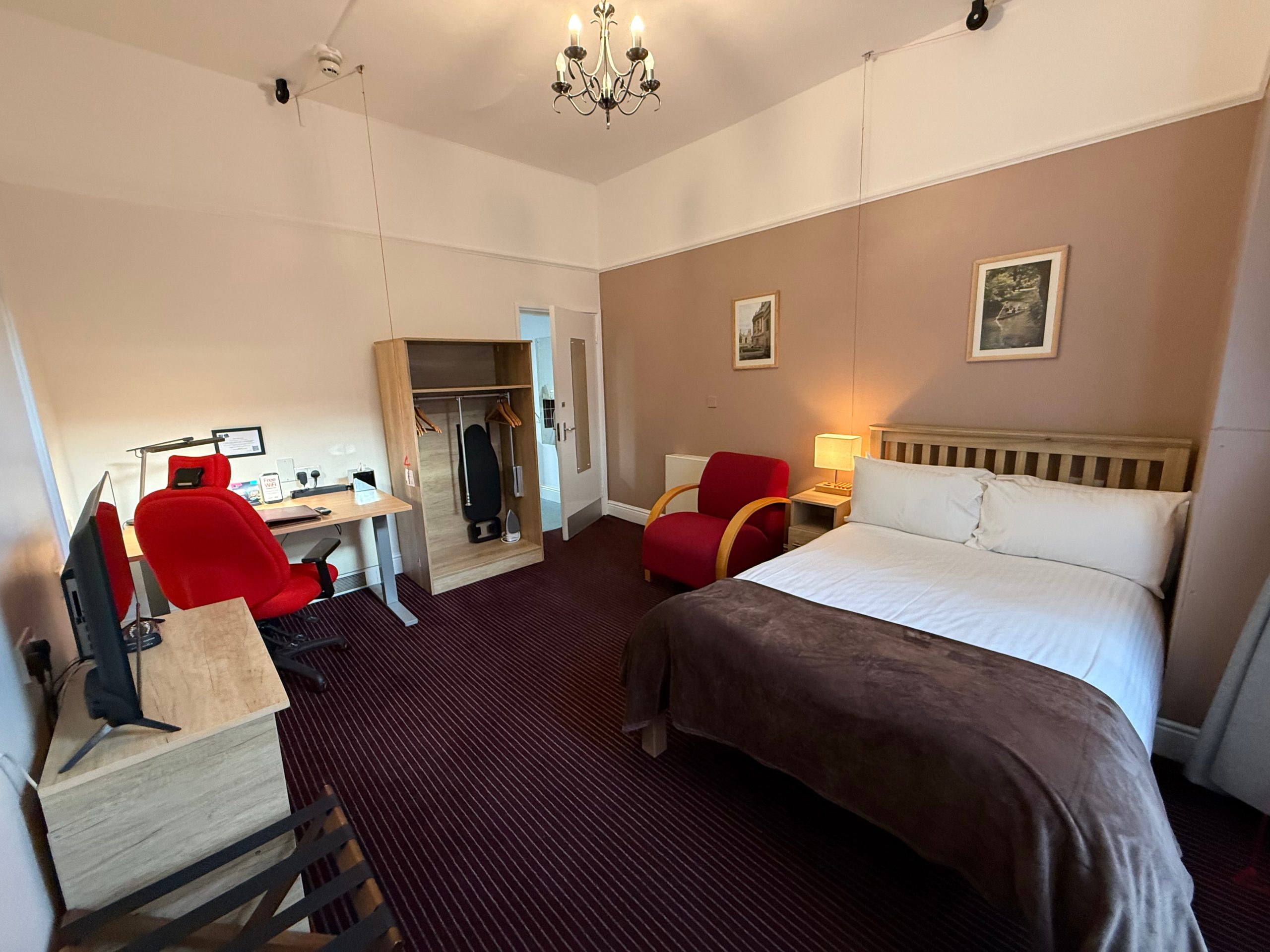 Accessible suite at Rewley House