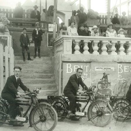 Janus Years: Britain in the Twenties and Thirties