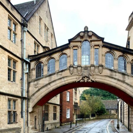Oxford's Rebels and Radicals